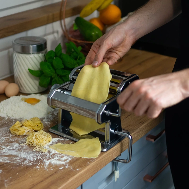 Maszynka ręczna do domowego makaronu i RAVIOLI ciasta BROWIN 320002